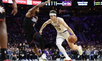 NBA杯八强战前瞻：雷霆湖人势头凶猛 文班是否冒险复出？