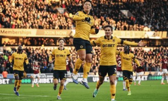 黄喜灿传射＋马内建功！狼队半场3-0西汉姆联＋赛季首胜近在咫尺