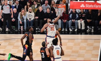 布克27+4+4唐斯空砍23+11 太阳胜尼克斯