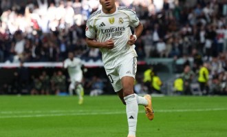 足坛一夜动态！阿森纳7连胜，曼城兵败梦魇之地，皇马复仇巴萨