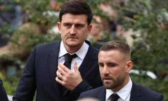 曼联官宣两人随队出征纽卡！卡里克赢球可锁定前四转正，已计划下赛季